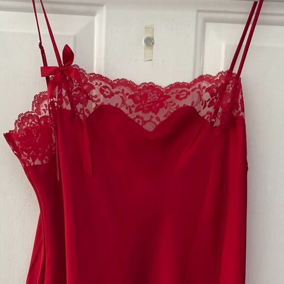 Victoria's Secret Angels Woman's Red Satin/Lace Robe/Nighty Set Sz Med - Picture 7 of 11